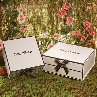 Captura magnética pre envuelta de Flip Top Gift Boxes With de la cartulina