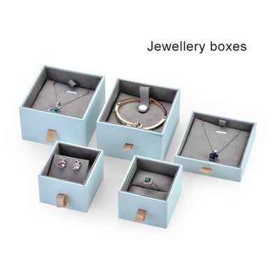 Caja de empaquetado personalizada de encargo de la joyería 1200 gramos para el anillo del collar del pendiente de la pulsera