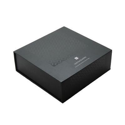 Cajas de regalo cosméticas de sellado calientes de la capa ULTRAVIOLETA negra del OEM con el parte movible