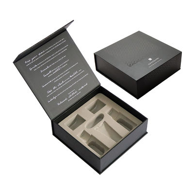 Cajas de regalo cosméticas de sellado calientes de la capa ULTRAVIOLETA negra del OEM con el parte movible