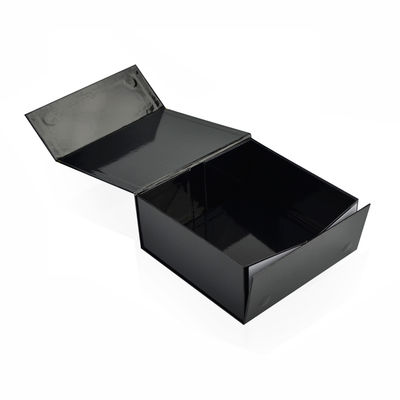 Cajas de regalo magnéticas plegables hechas a mano del color de CMYK los 20.5*20.5*9cm negros brillantes
