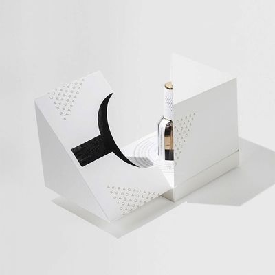Las cajas de regalo cúbicas magnéticas del perfume, caja de regalo de la puerta doble modificaron tamaño para requisitos particulares