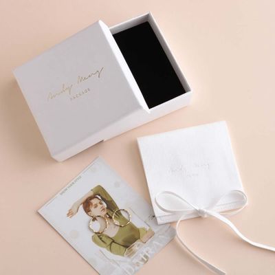 Cajas de regalo de encargo blancas multiusos de la joyería, tapa y caja baja los 9x9x3.5cm
