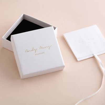 Cajas de regalo de encargo blancas multiusos de la joyería, tapa y caja baja los 9x9x3.5cm